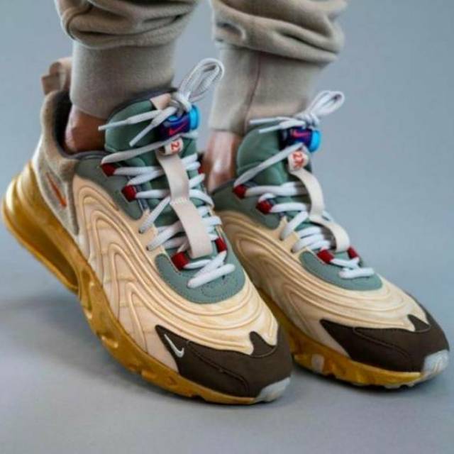 travis scott air max 270 react