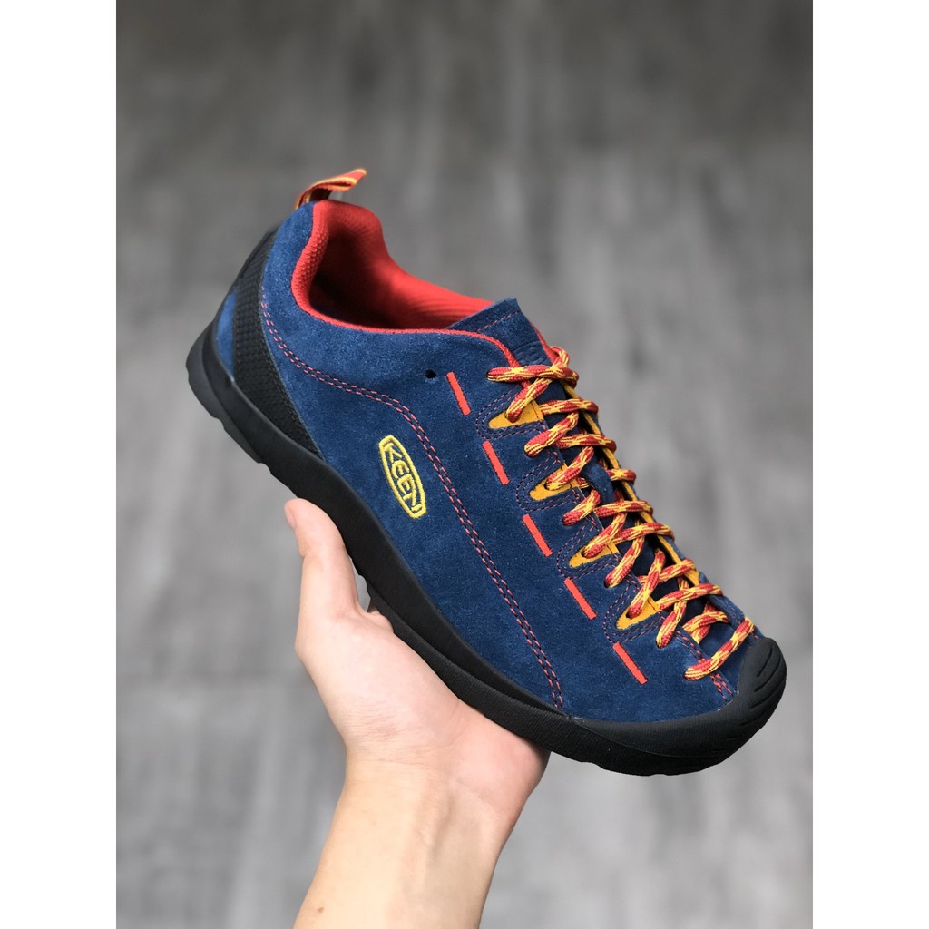 keen hiking shoes