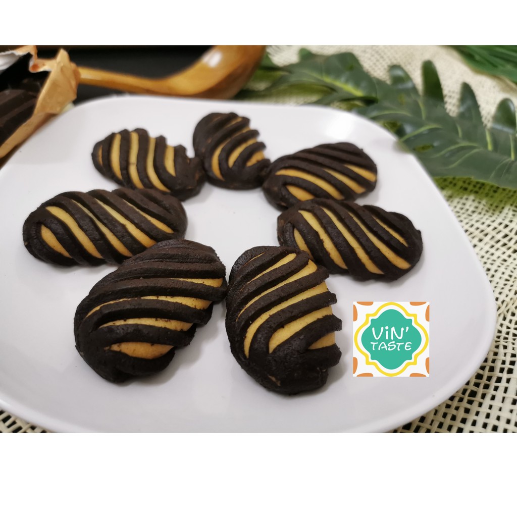 Biskut Lava Coklat Gelap   Dark Chocolate Lava Cookies 