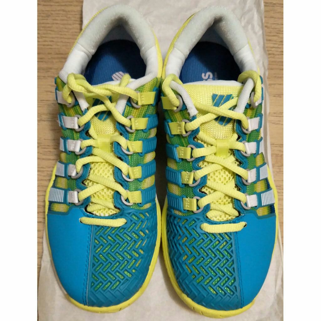 original k swiss tennis shoe