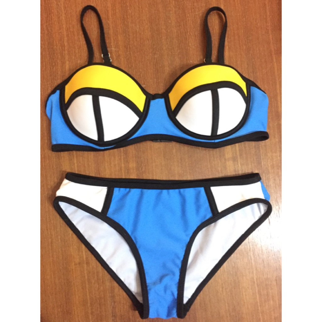 triangl bikini