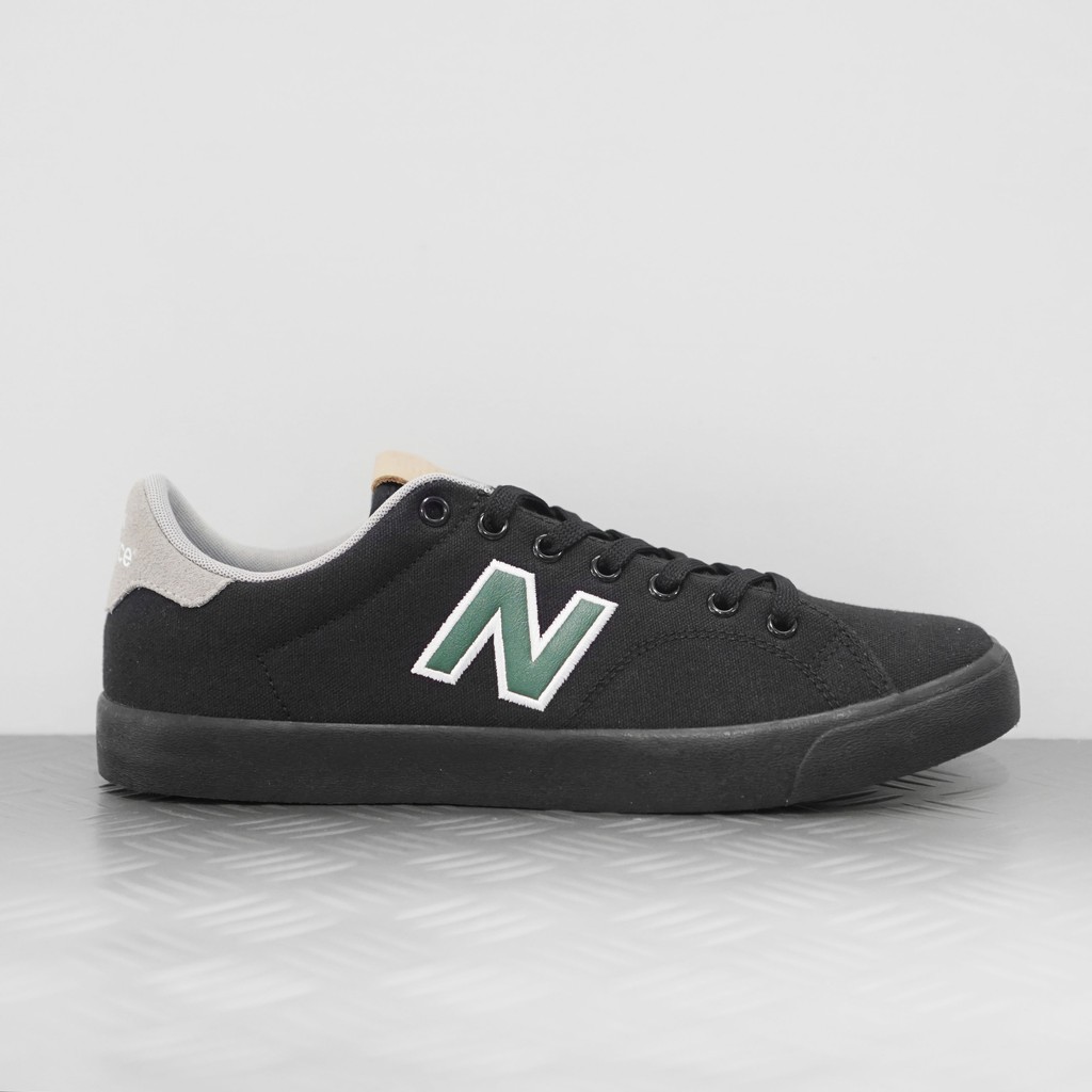 new balance am210bbo