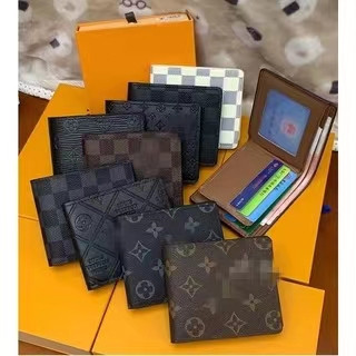 ↂ☞Ready Stock Big Brand Men Short Clip Wallet Women Embossed Foreign Trade Pattern Foldable Version Cowhide Bi-Fold
