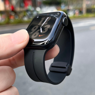 Magnetic Strap For i watch ultra band 44mm 45mm 49mm 40mm 41mm 42mm 38mm 45 mm Silicone Bracelet i Watch Series 7 8 se 6 5 3