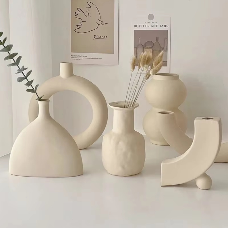 White Vase, Nordic Plastic Vase for Minimalist Decor, Hollow Round Matte Pampas Flower Vases for Boh