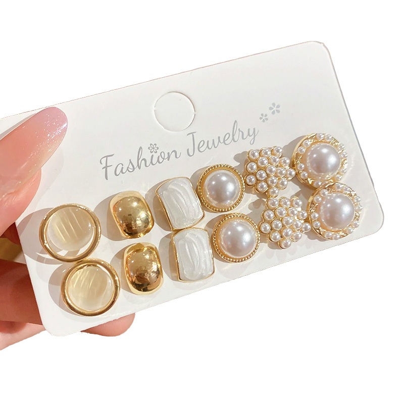 6 Pairs Pearl Round Stud Earrings Set for Women Vintage Elegant Fashion Daily Commute Jewelry