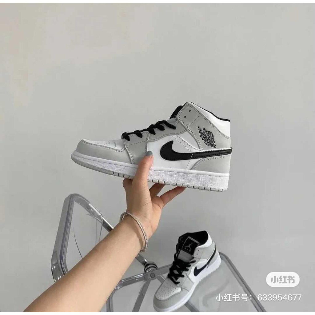 nike white high top sneakers