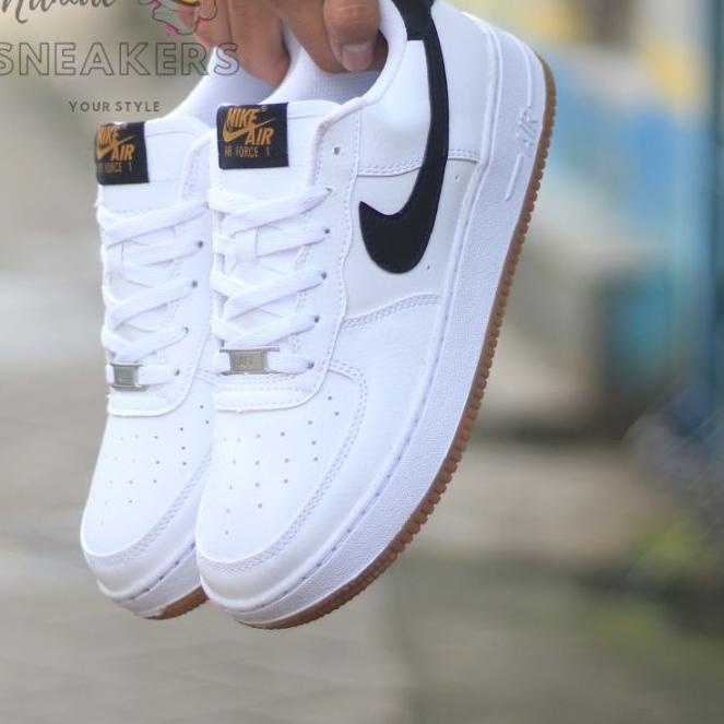 air force 1s trainers