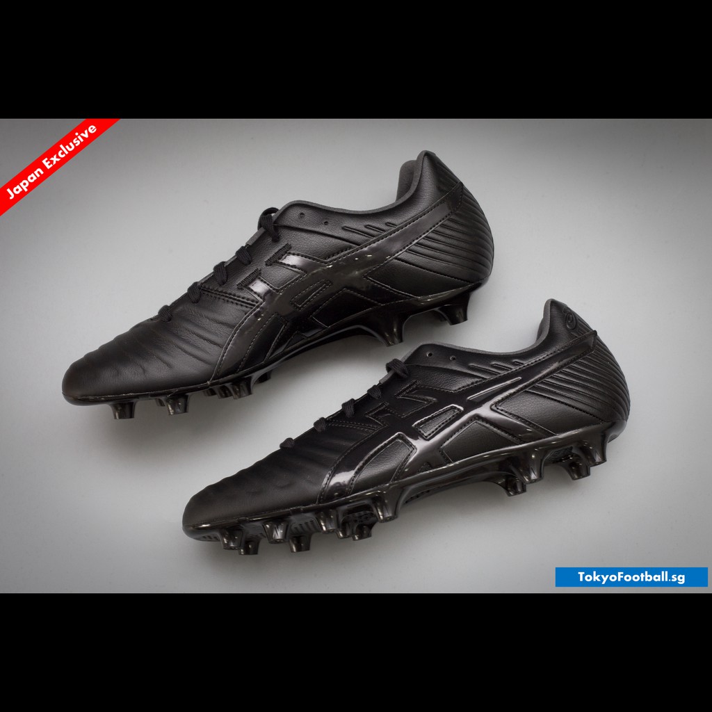 asics wide soccer cleats