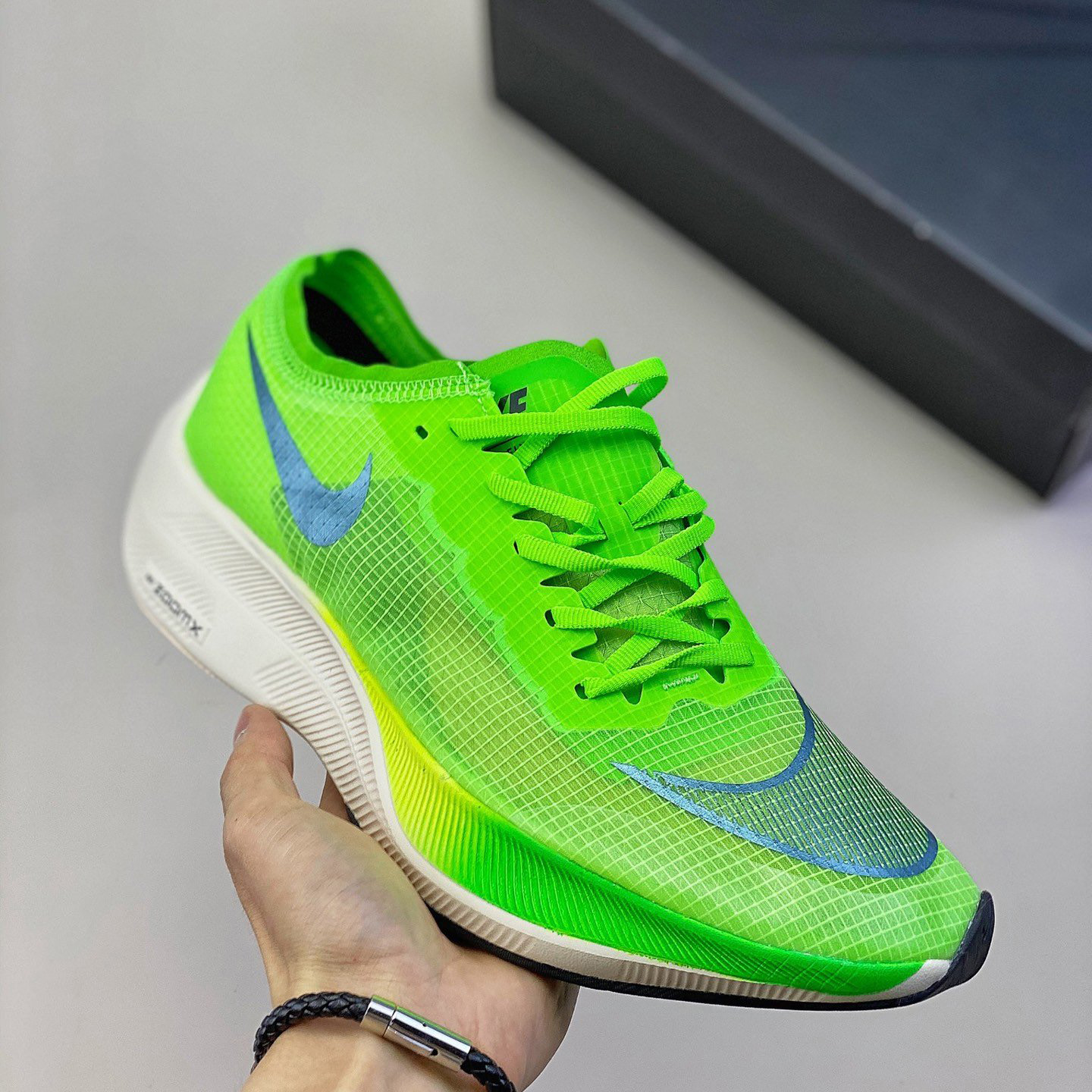 nike loafers womens
