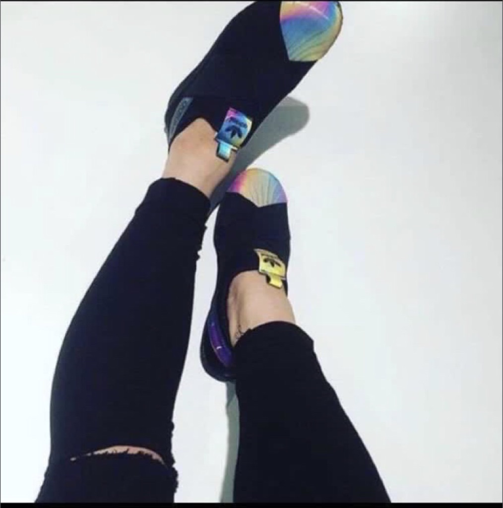 adidas slip on rita ora