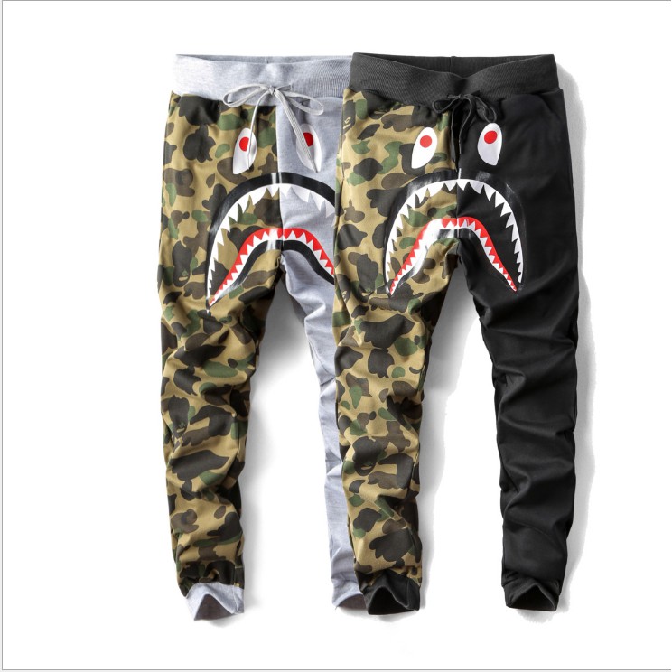 camo baggy trousers