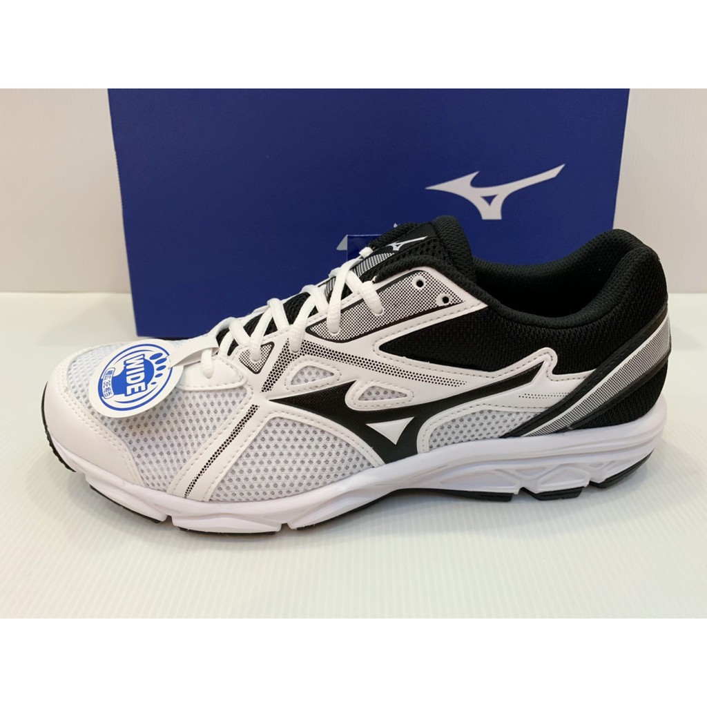 mizuno classic shoes