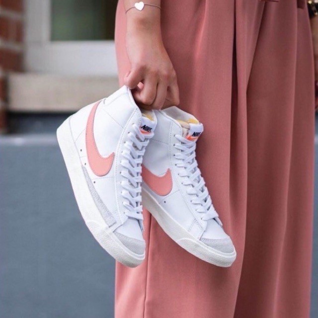 nike vintage 77 blazer