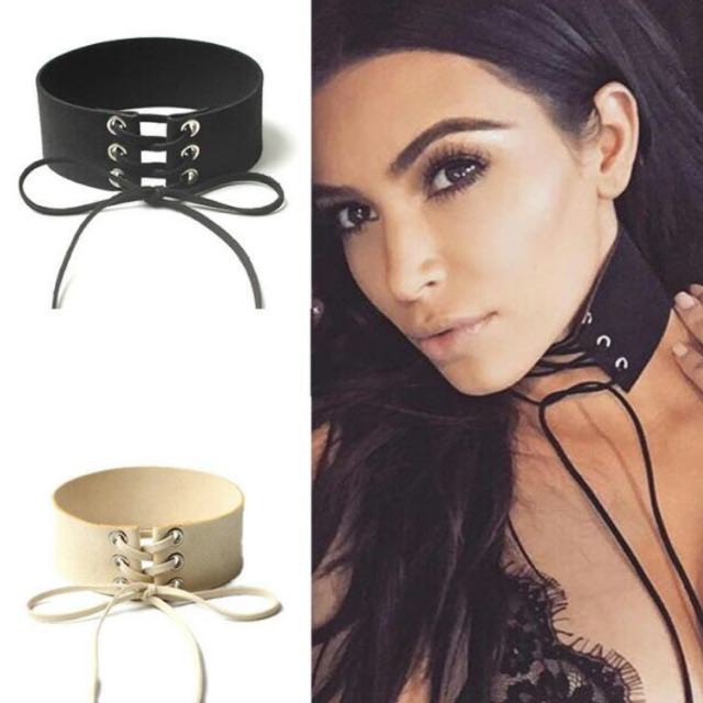 black shoelace choker