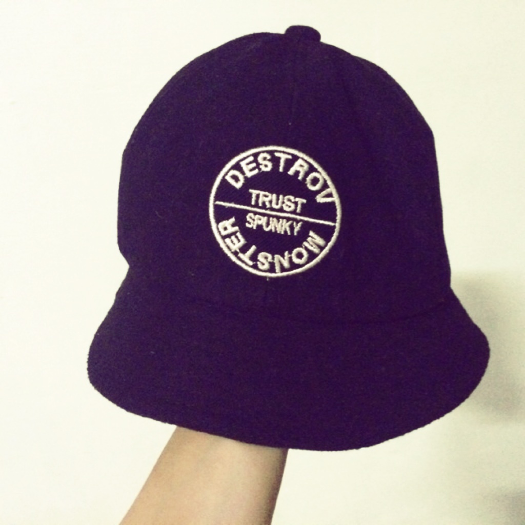 bowel hat