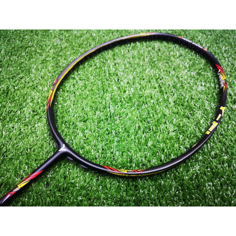 flash badminton racket