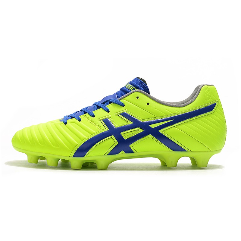 asics soccer shoes