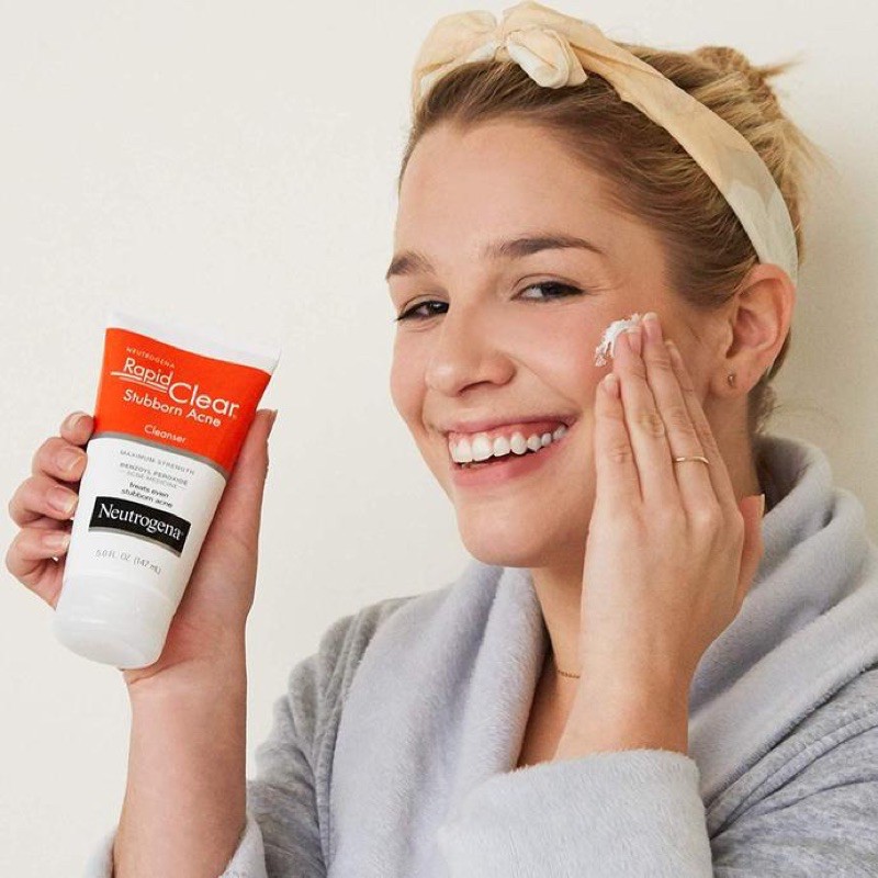 neutrogena rapid clear cleanser