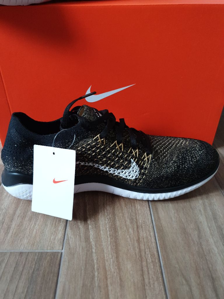 nike free rn 2018 black gold