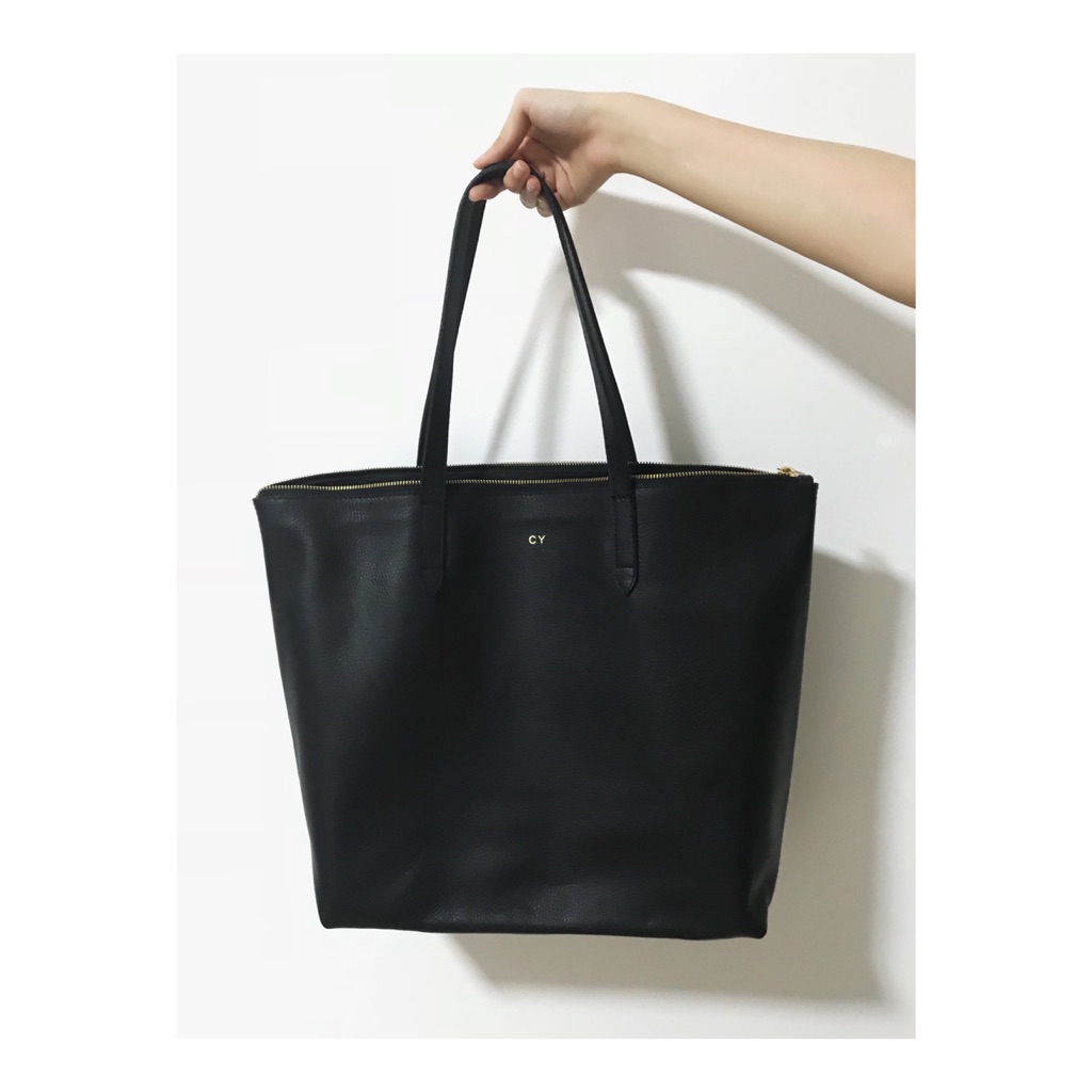 cuyana classic leather tote