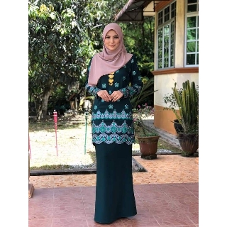  Merdeka  Baju  Kurung  Moden  Rose Bella Bersulam Nursing 