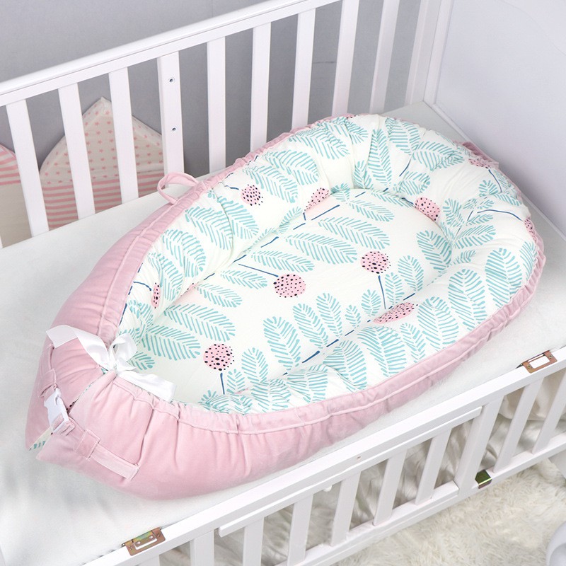 Baby Lounger Foonee Portable Super Soft and Breathable Newborn Infant Bassinet Newborn Cocoon Snuggle Bed for 0-2 Years Old Pink