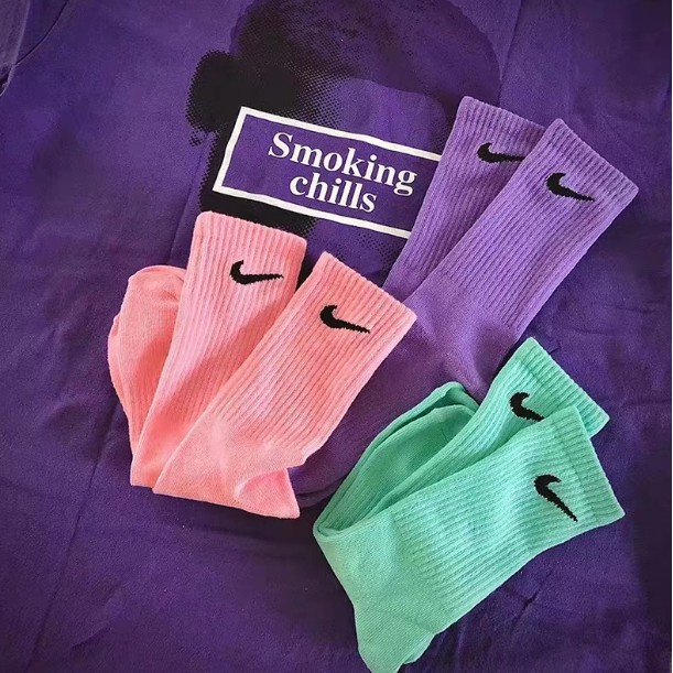 thin nike socks