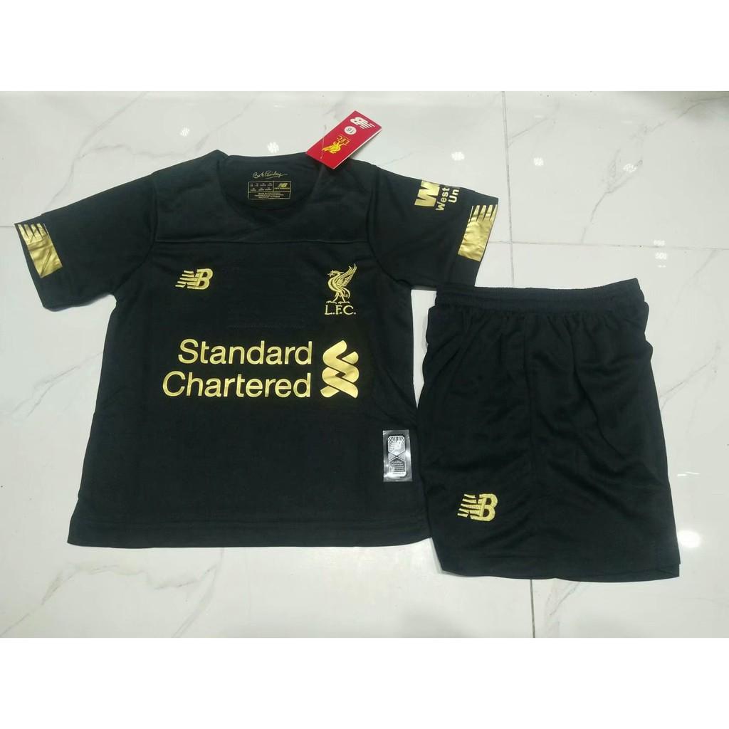 liverpool home kit goalkeeper