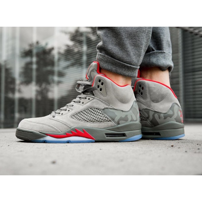 camouflage jordan 5