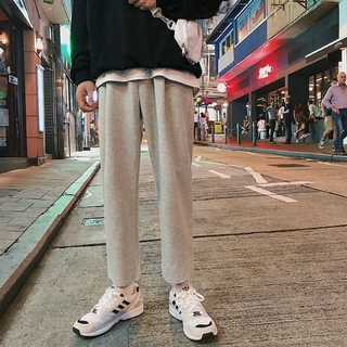 oversized jogging pants