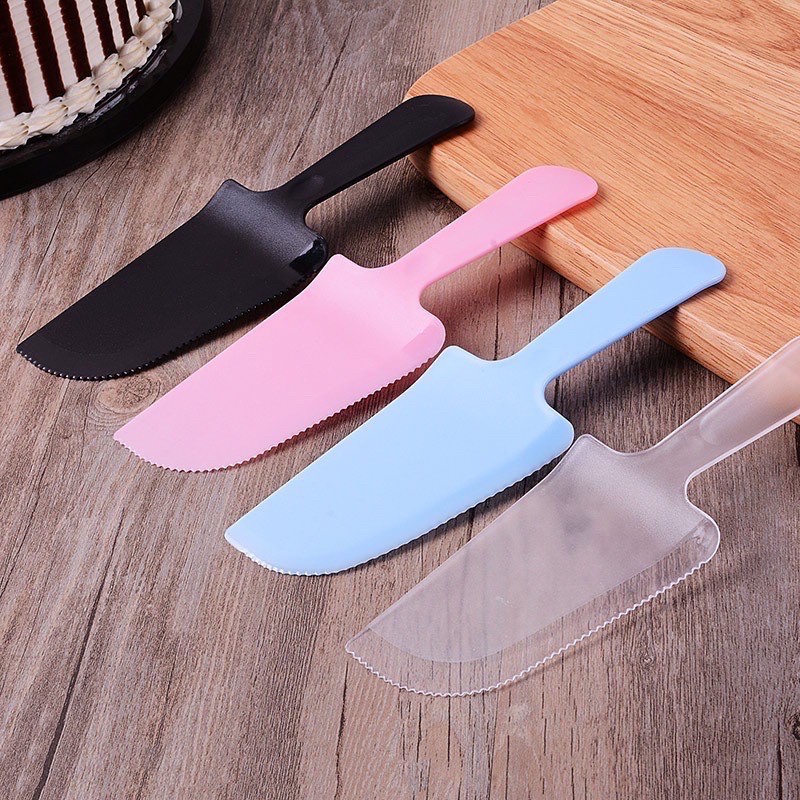 SG SELLER 50 Pcs Plastic Cake Knife Knives Pisau Kek Plastic Shopee