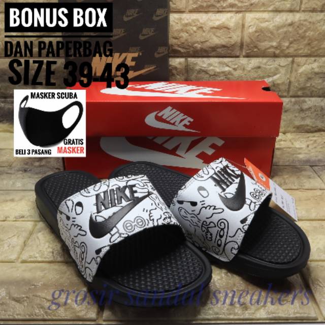 what are nike slides made of