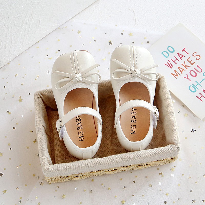 Fresh Girls Plain Pigmented Bowknot Velcro Soft Leather Shoes Square Head Anti-skid 2-6 Years Old Kids Princess Shoes