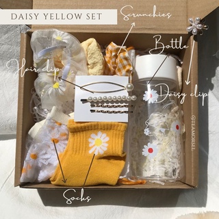 gift box murah surprise daisy set/daisy bottle/daisy socks/birthday/anniversary/apology/graduation/teacher's day gift