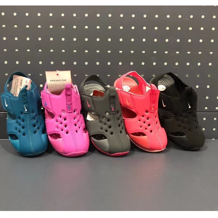 nike kids beach shoes