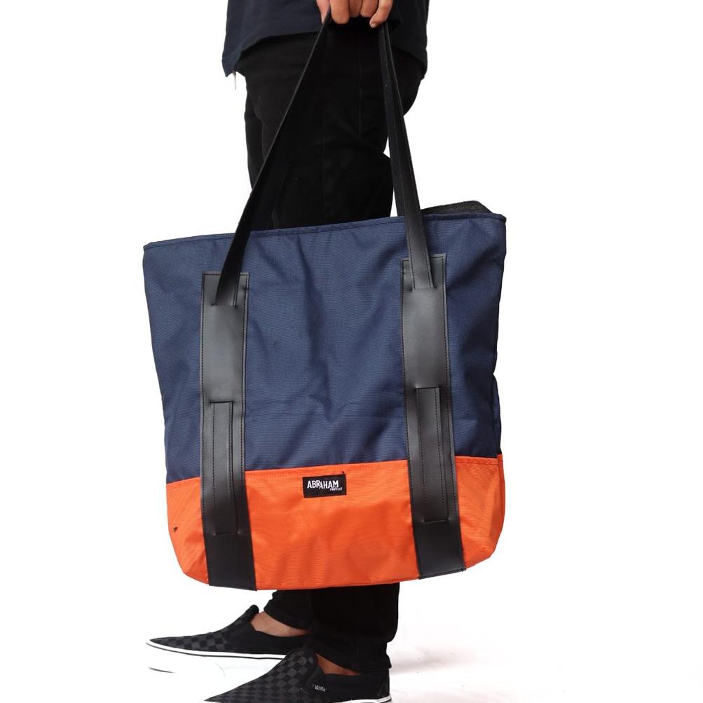 最新な 新品・未使用ウィンダンシー SEA(COREURA)Nylon Tote 