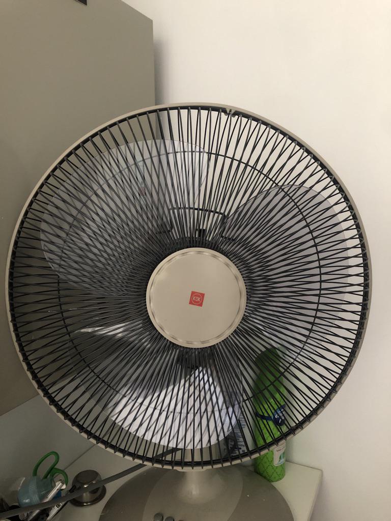 ORIGINAL KDK 16 INCH (40cm) REPLACEMENT PLASTIC FAN BLADE AND SPARE