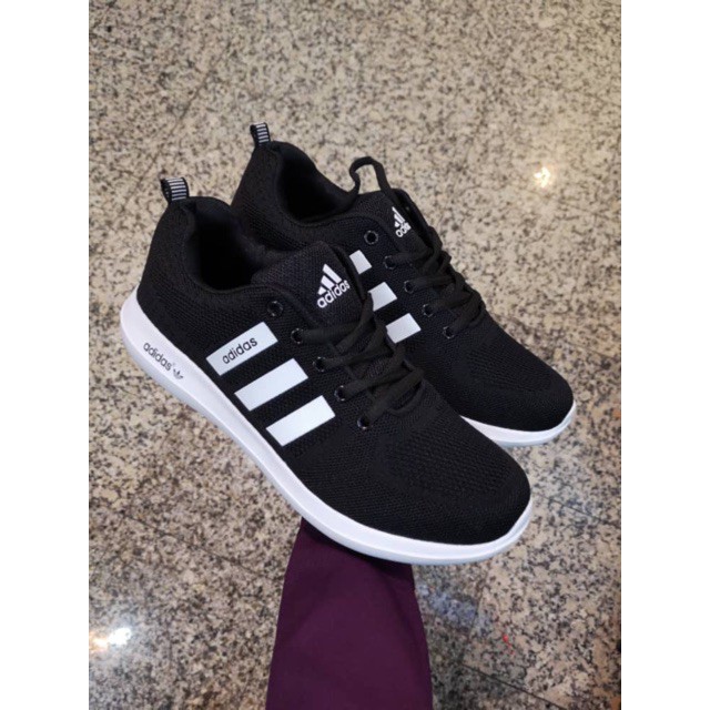 black and white adidas cloudfoam