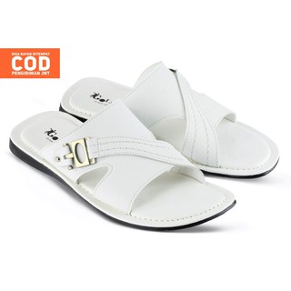branded slippers at low price