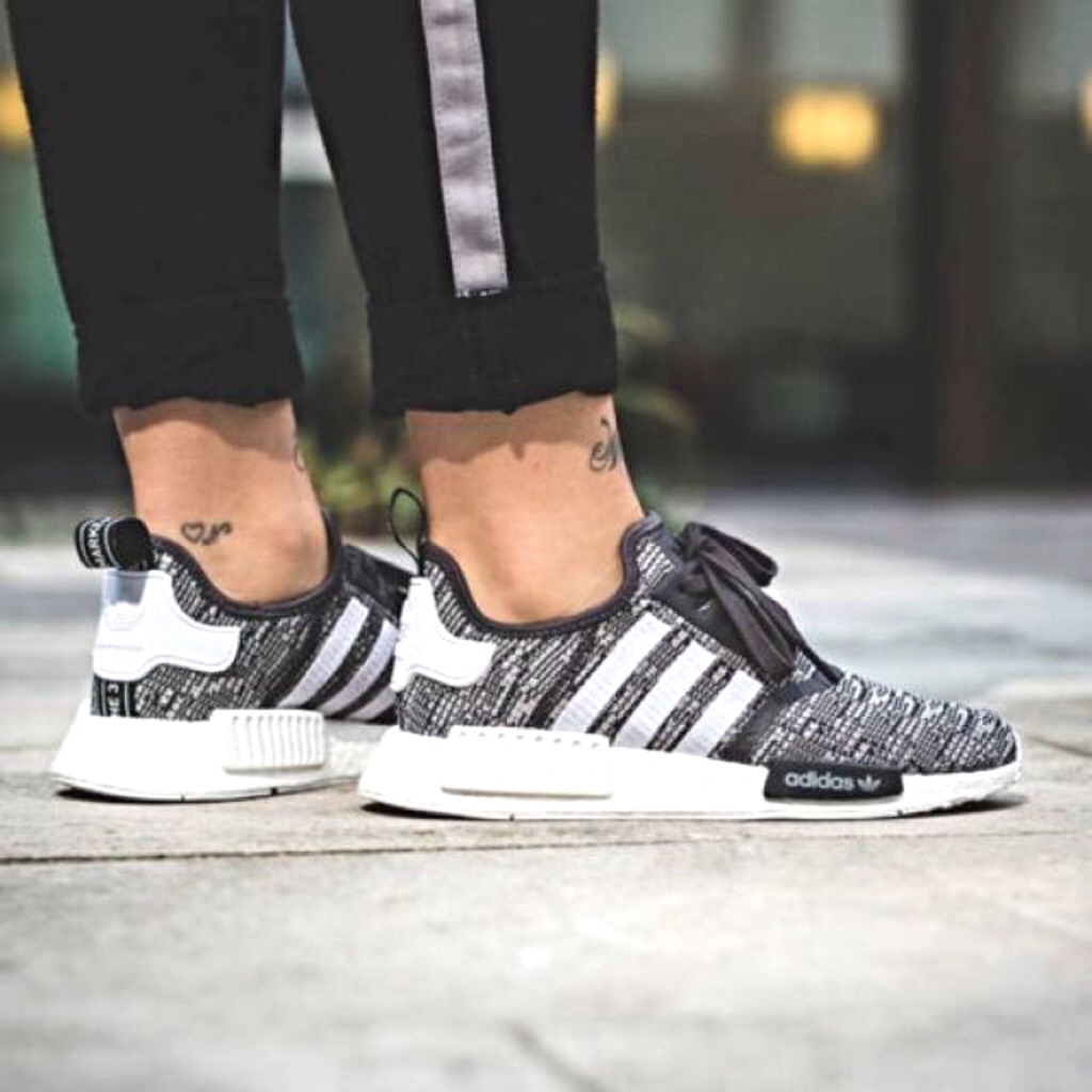 nmd r1 black grey white