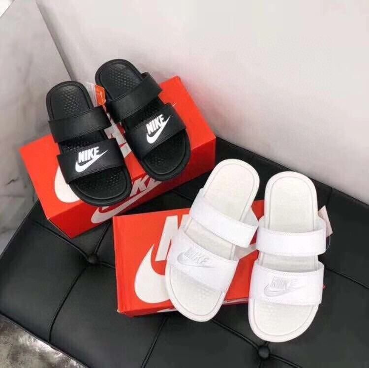 red nike sandals womens