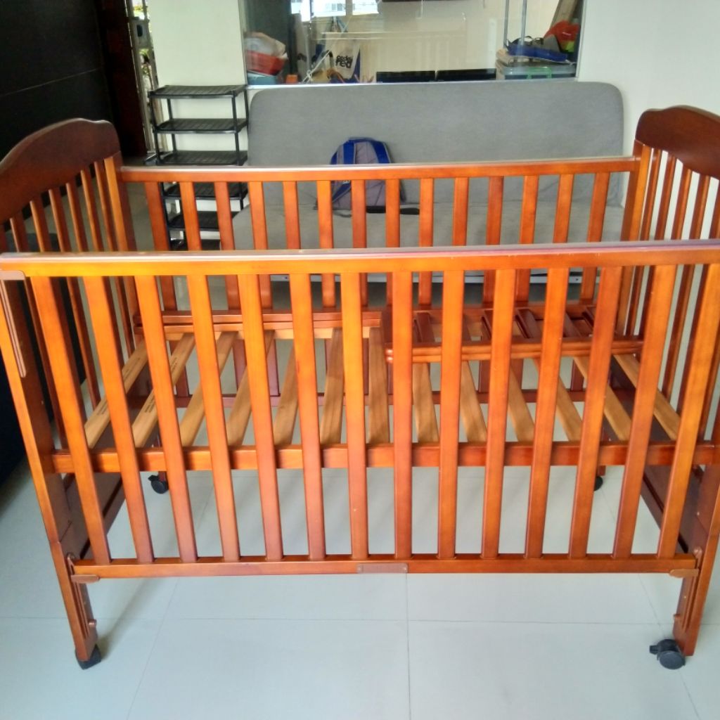 baby cot sale