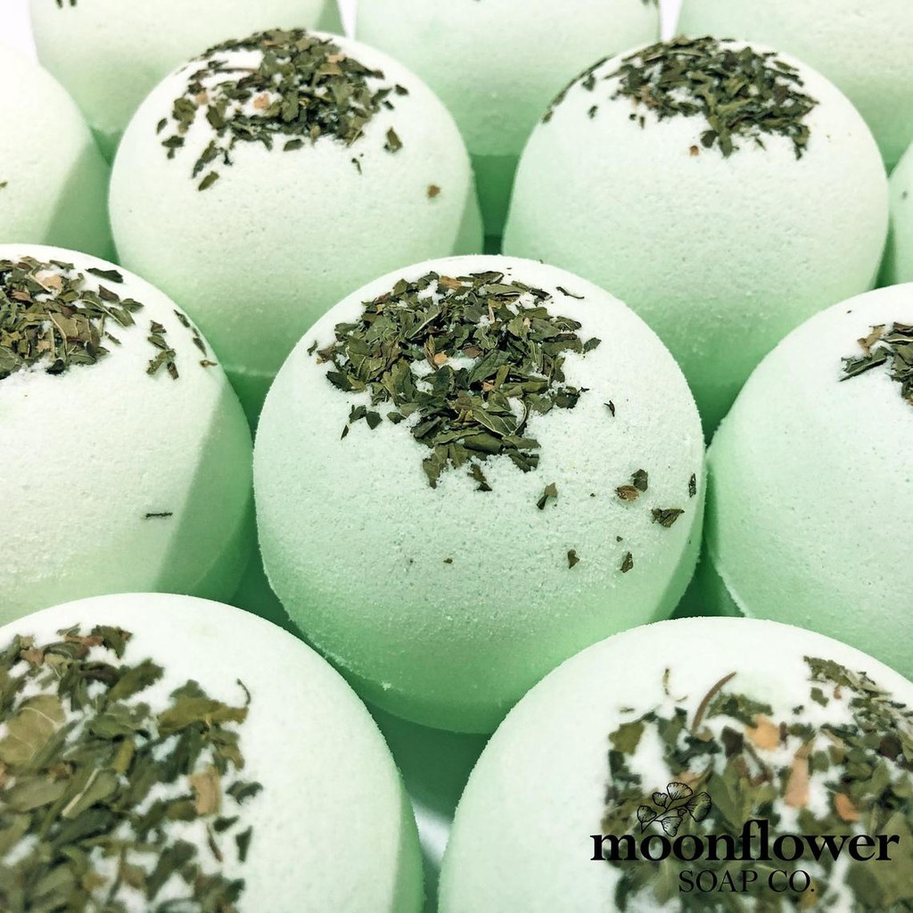 Bath bomb bath effervescent tablets relaxing bath bombs