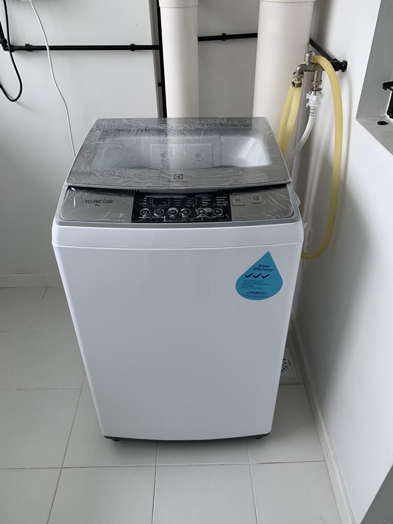 ELECTROLUX EWT805WN 8KG TOP LOAD WASHING MACHINE | Shopee Singapore