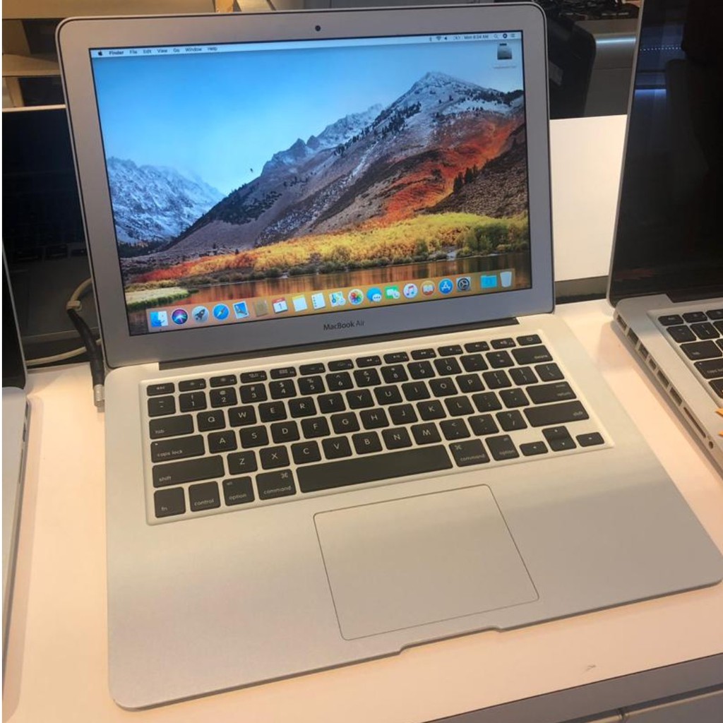 Pre Owned Macbook Air 13 Inch Mid 11 I7 4gb Ram 256gb Flash Storage Shopee Singapore