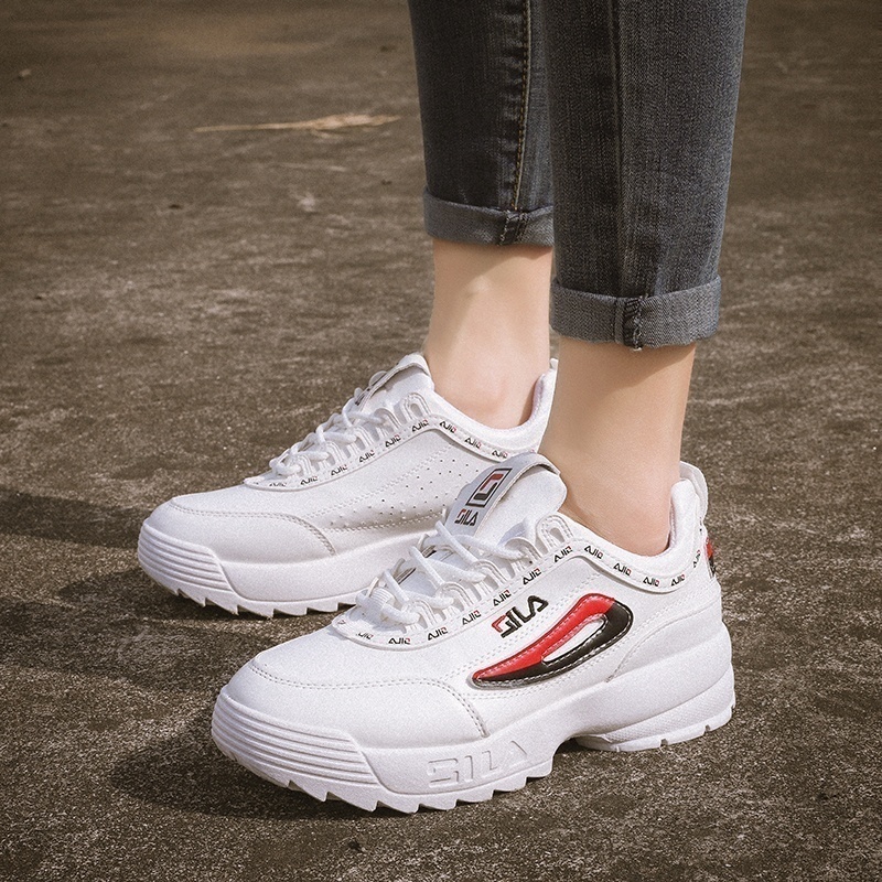 breathable casual sneakers