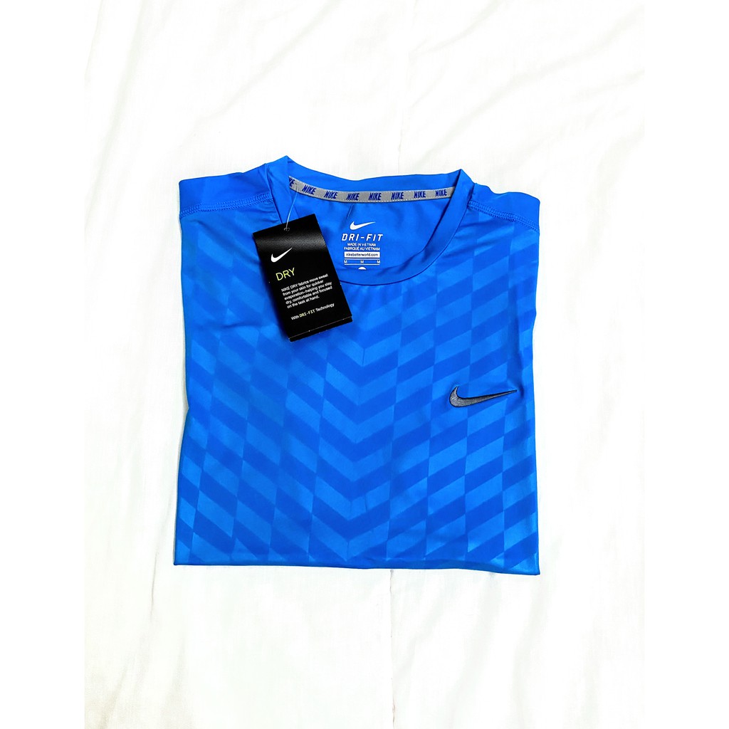 nike dri fit slim fit shirt