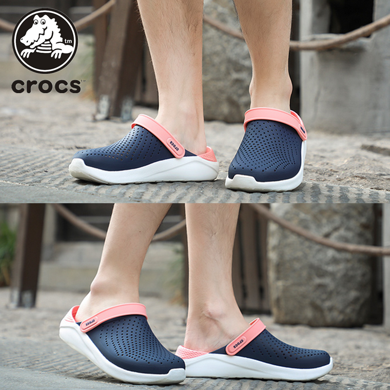 crocs travel shoes