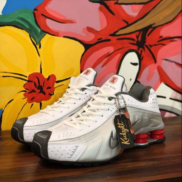 nike shox red and white